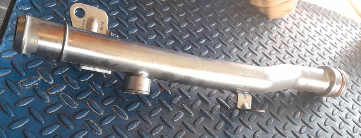 TUBO DE PASO DE REFIGERANTE (FM16)